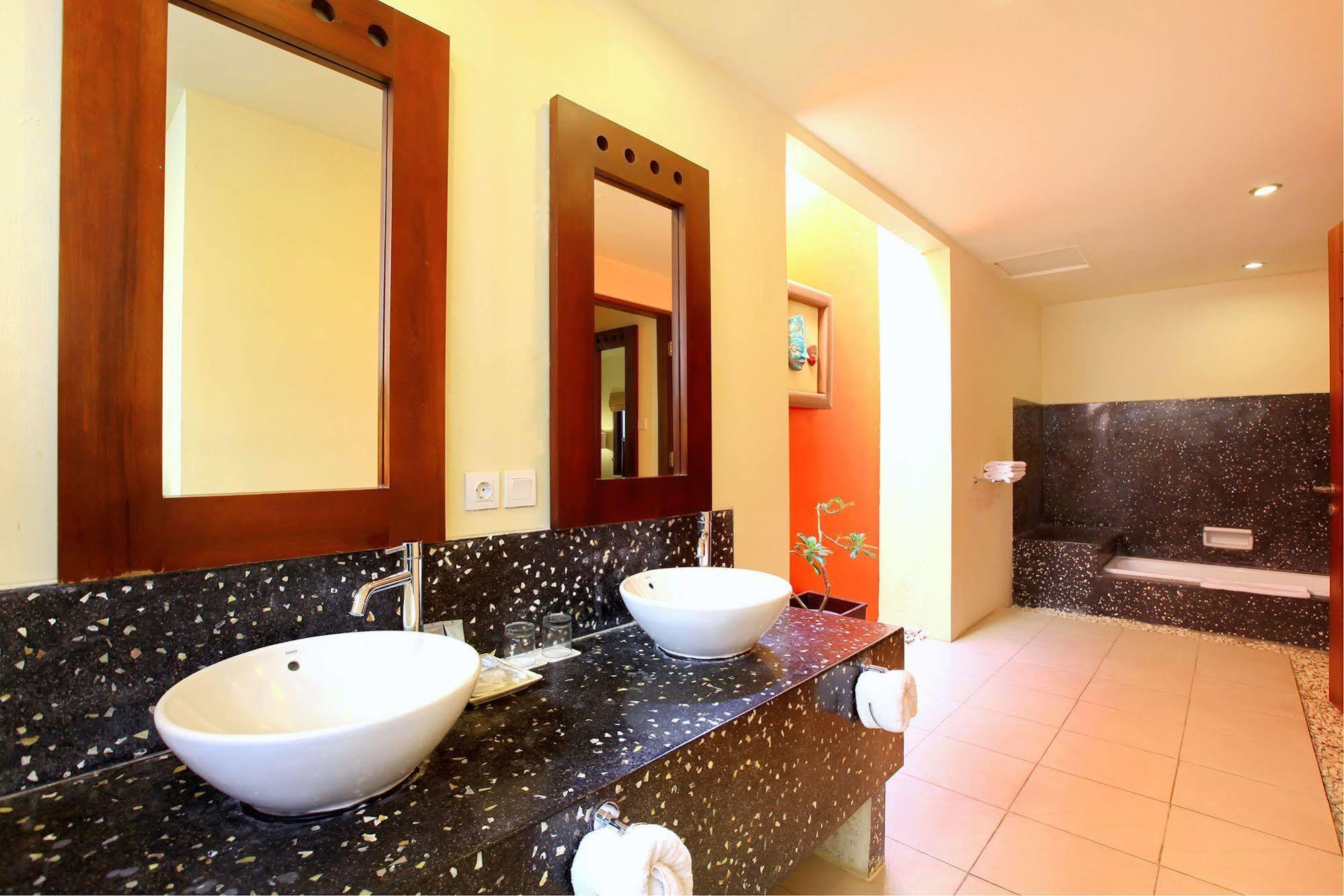 Mutiara Jimbaran Villas Kuta Selatan Εξωτερικό φωτογραφία